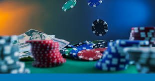 pk 2024 Diamond Empire mein Live Tables aur Slot Features